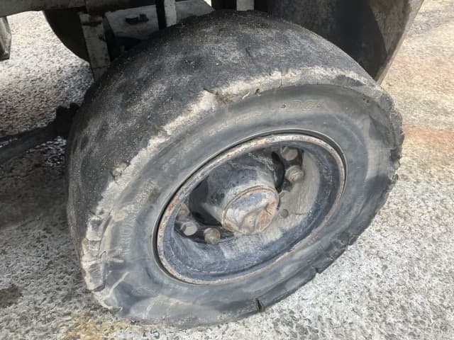 Forklift — Auction (lot 8451-2132)