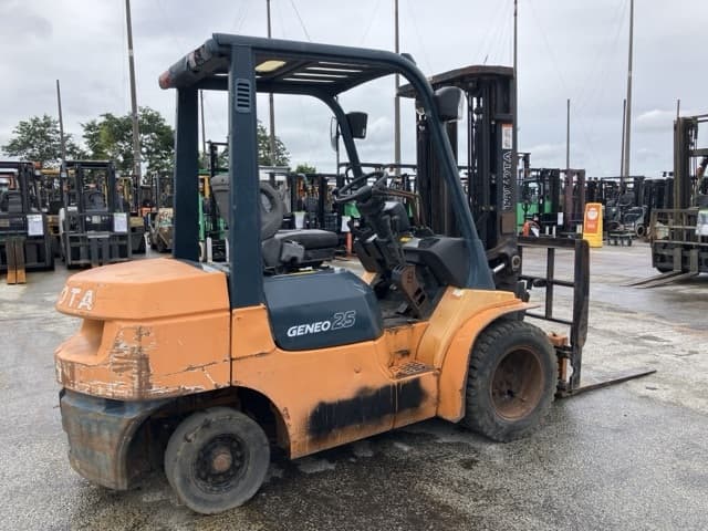 Forklift — Auction (lot 8451-2135)
