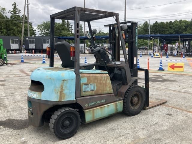 Forklift — Auction (lot 8451-2136)