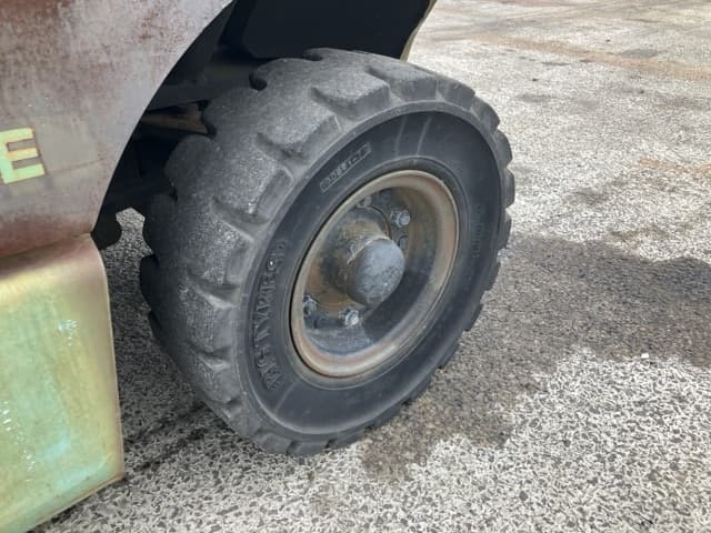 Forklift — Auction (lot 8451-2136)