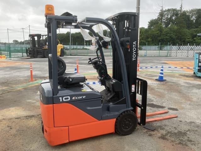 Battery Forklift — Auction (lot 8451-2137)