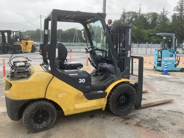 Forklift — Auction (lot 8451-2139)