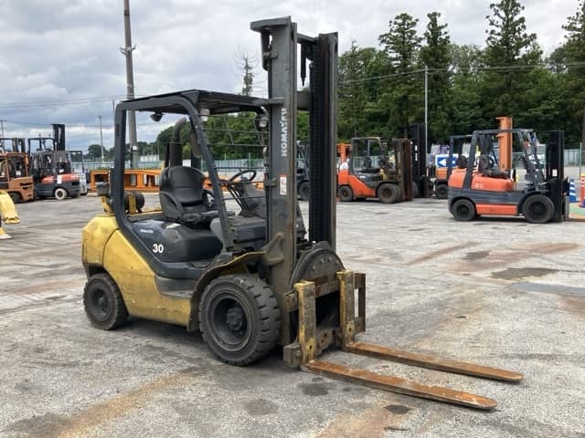 Forklift — Auction (lot 8451-2141)