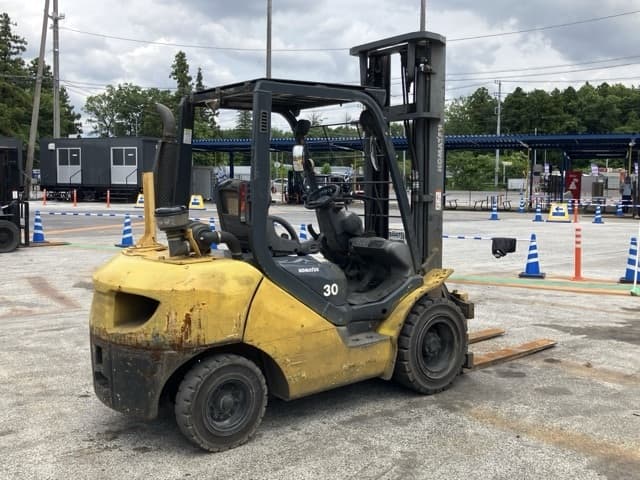 Forklift — Auction (lot 8451-2141)