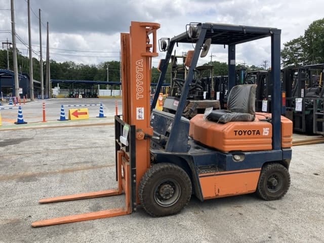 Forklift — Auction (lot 8451-2144)