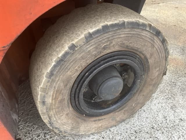 Battery Forklift — Auction (lot 8451-2148)