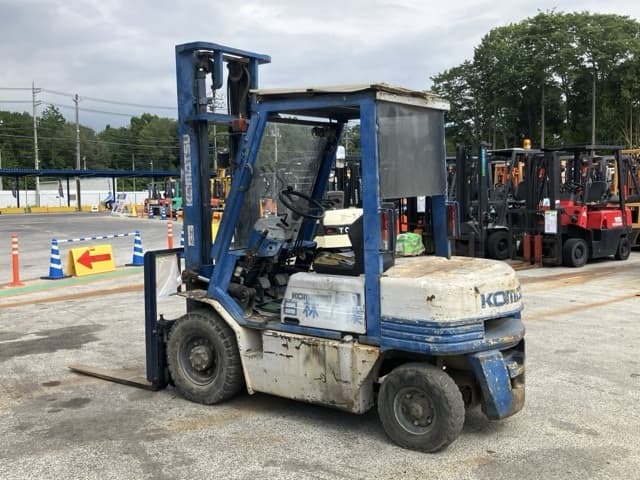 Forklift — Auction (lot 8451-2152)