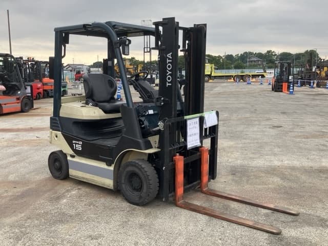Battery Forklift — Auction (lot 8451-2153)