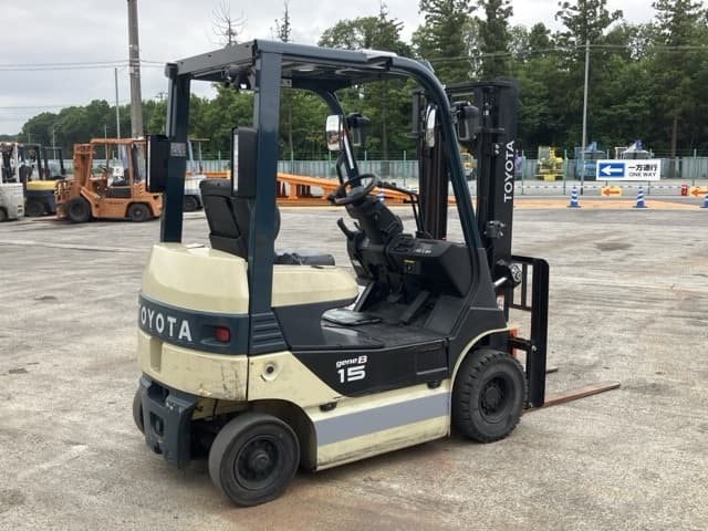 Battery Forklift — Auction (lot 8451-2153)