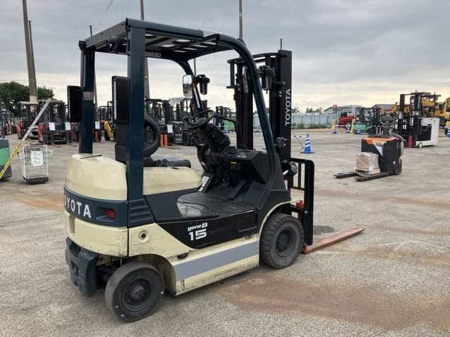 Battery Forklift — Auction (lot 8451-2154)