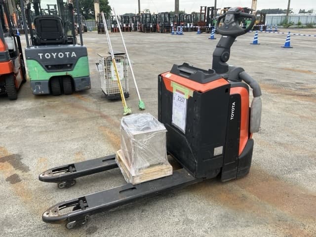 Battery Forklift — Auction (lot 8451-2157)