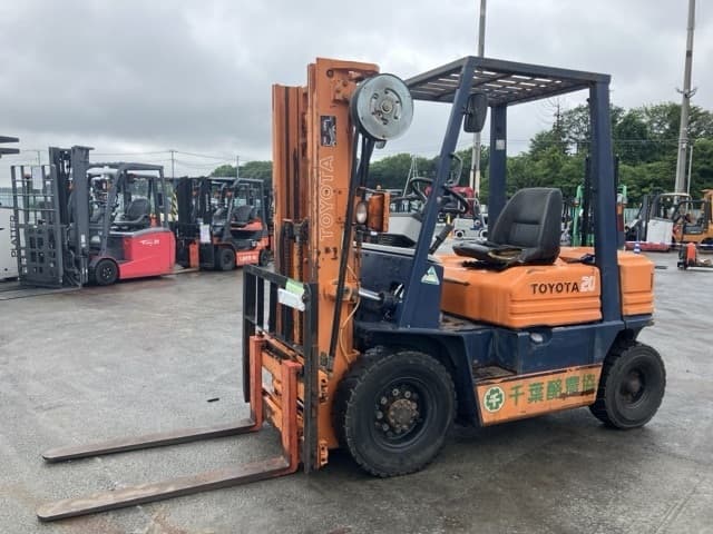 Forklift — Auction (lot 8451-2163)
