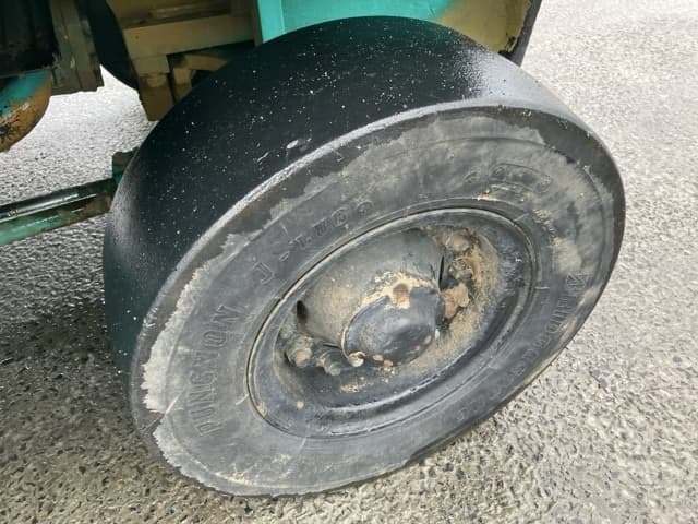 Forklift — Auction (lot 8451-2164)