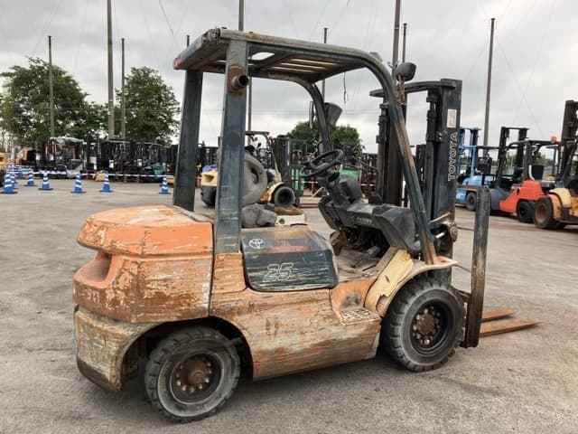 Forklift — Auction (lot 8451-2171)
