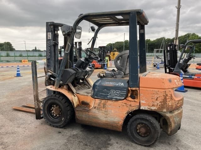 Forklift — Auction (lot 8451-2171)