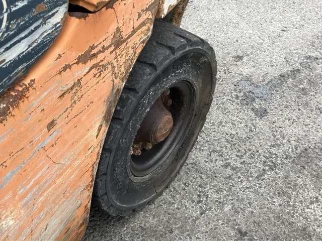 Forklift — Auction (lot 8451-2171)