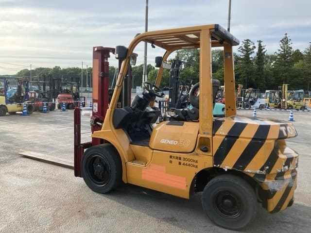 Forklift — Auction (lot 8451-2172)