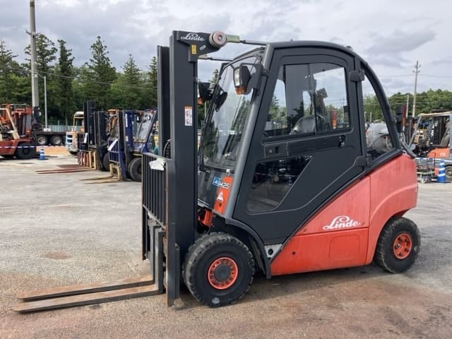 Forklift — Auction (lot 8451-2178)