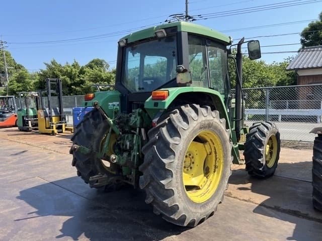 Tractor — Auction (lot 8451-21801)