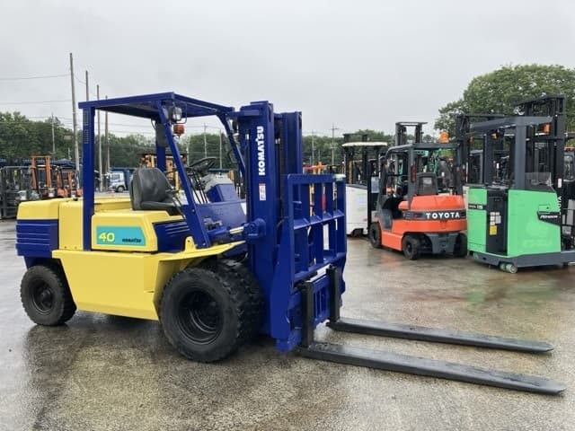 Forklift — Auction (lot 8451-2182)