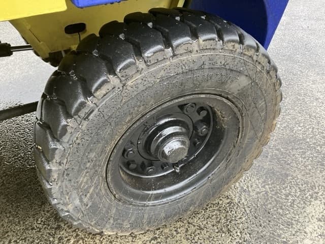 Forklift — Auction (lot 8451-2182)