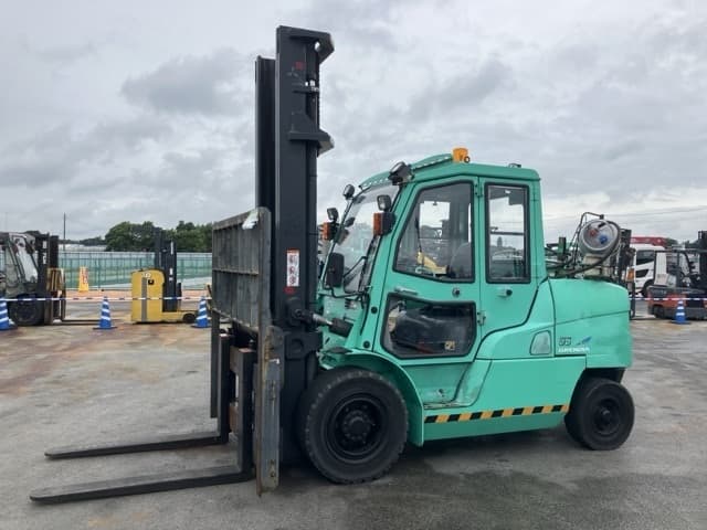 Forklift — Auction (lot 8451-2183)