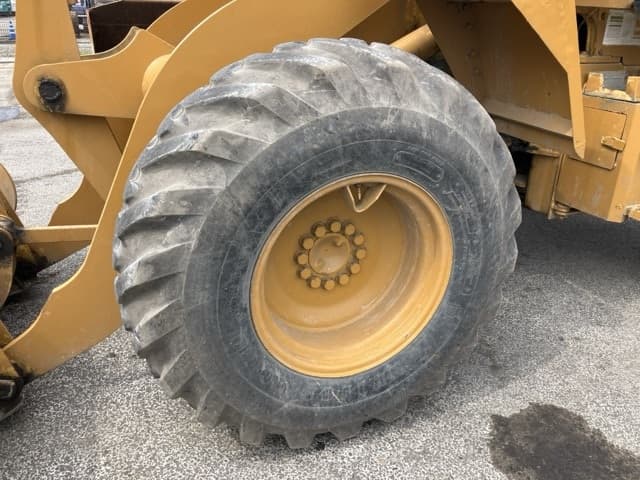 WHEEL LOADER — Auction (lot 8451-222)