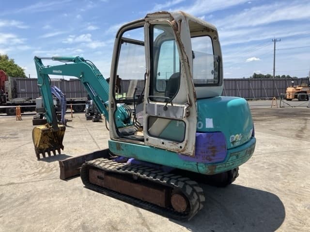 MINI EXCAVATOR — Auction (lot 8451-225)