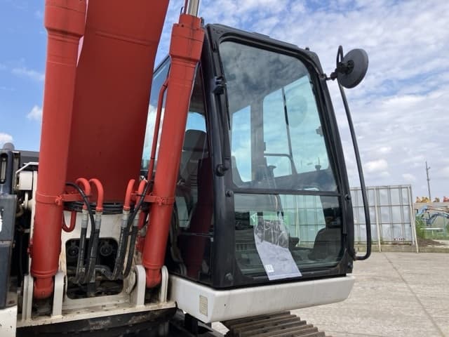 EXCAVATOR — Auction (lot 8451-23)