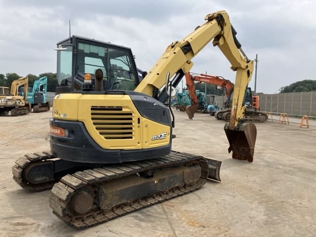 EXCAVATOR — Auction (lot 8451-235)