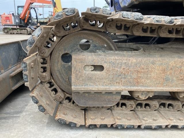 EXCAVATOR — Auction (lot 8451-237)