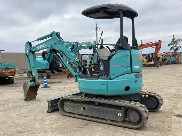MINI EXCAVATOR — Auction (lot 8451-238)
