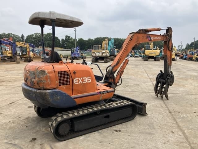 MINI EXCAVATOR — Auction (lot 8451-240)