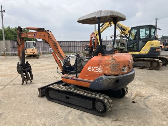 MINI EXCAVATOR — Auction (lot 8451-240)