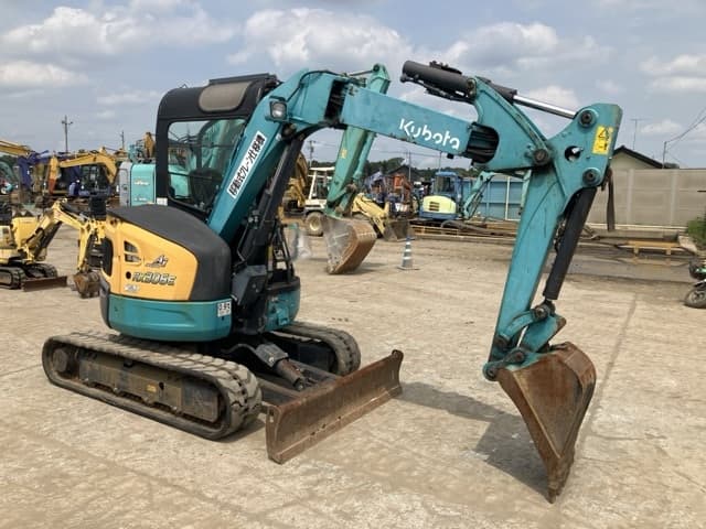MINI EXCAVATOR — Auction (lot 8451-25)