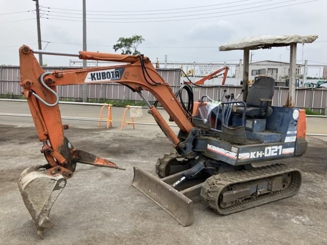 MINI EXCAVATOR — Auction (lot 8451-251)