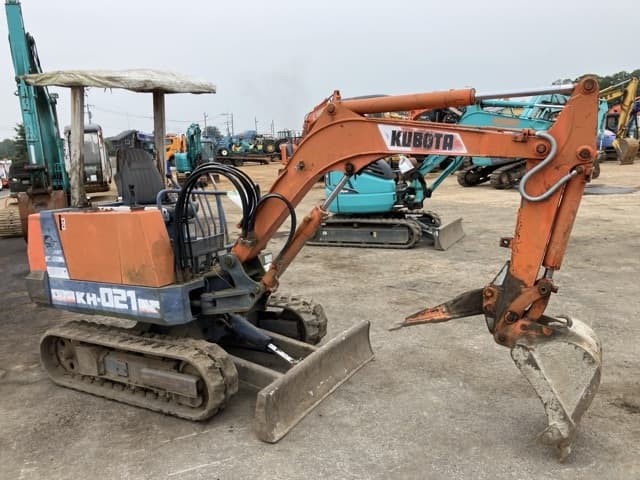 MINI EXCAVATOR — Auction (lot 8451-251)