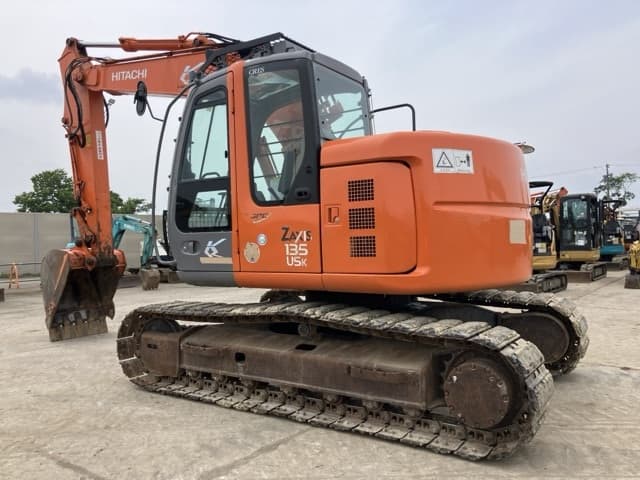 EXCAVATOR — Auction (lot 8451-253)