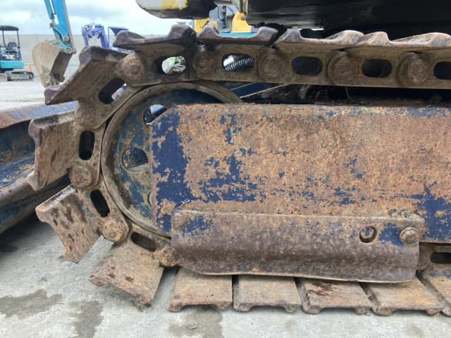 MINI EXCAVATOR — Auction (lot 8451-260)