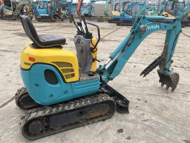 MINI EXCAVATOR — Auction (lot 8451-266)