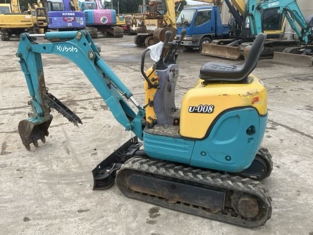 MINI EXCAVATOR — Auction (lot 8451-266)