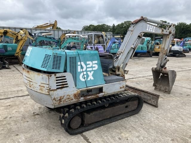 MINI EXCAVATOR — Auction (lot 8451-270)