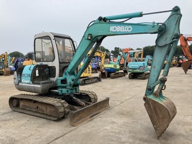 MINI EXCAVATOR — Auction (lot 8451-276)