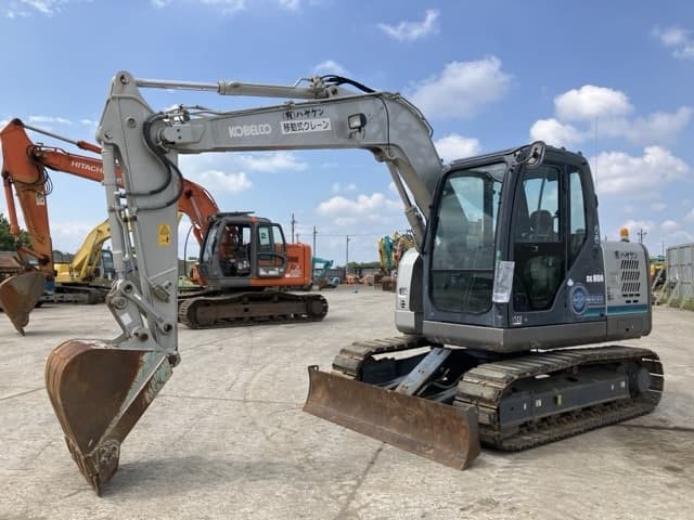EXCAVATOR — Auction (lot 8451-28)
