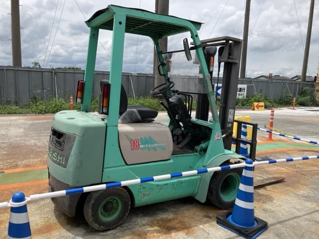 Forklift — Auction (lot 8451-2801)