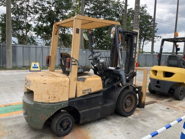 Forklift — Auction (lot 8451-2802)