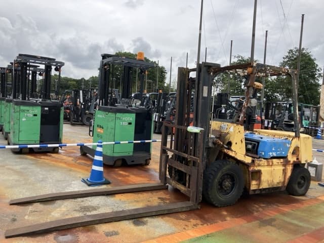 Forklift — Auction (lot 8451-2804)