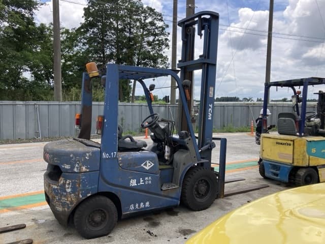 Forklift — Auction (lot 8451-2810)