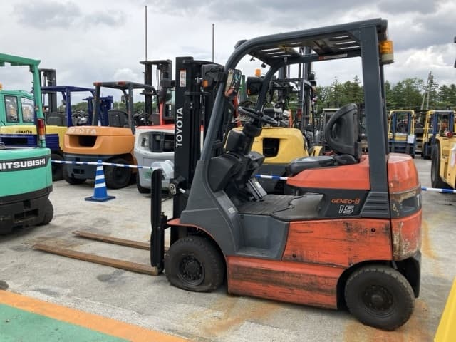 Battery Forklift — Auction (lot 8451-2811)
