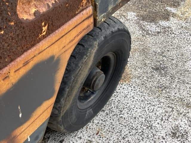 Forklift — Auction (lot 8451-2814)